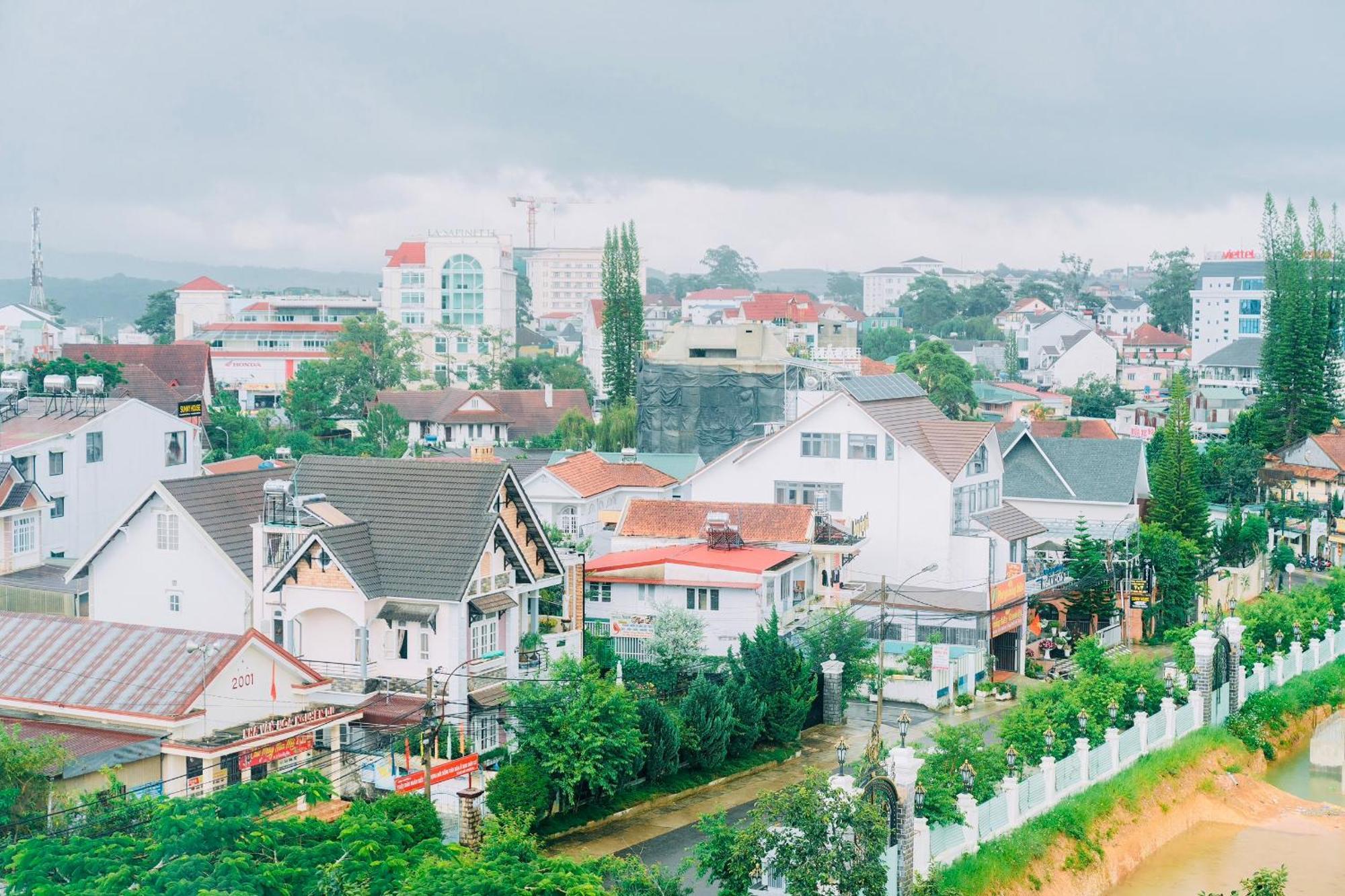 Anh Duc Hotel Da Lat City מראה חיצוני תמונה