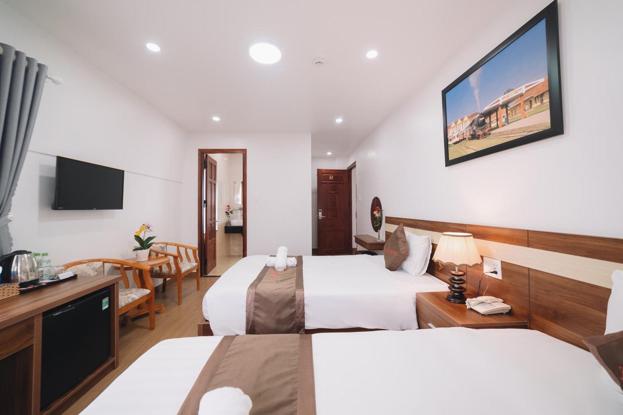 Anh Duc Hotel Da Lat City מראה חיצוני תמונה