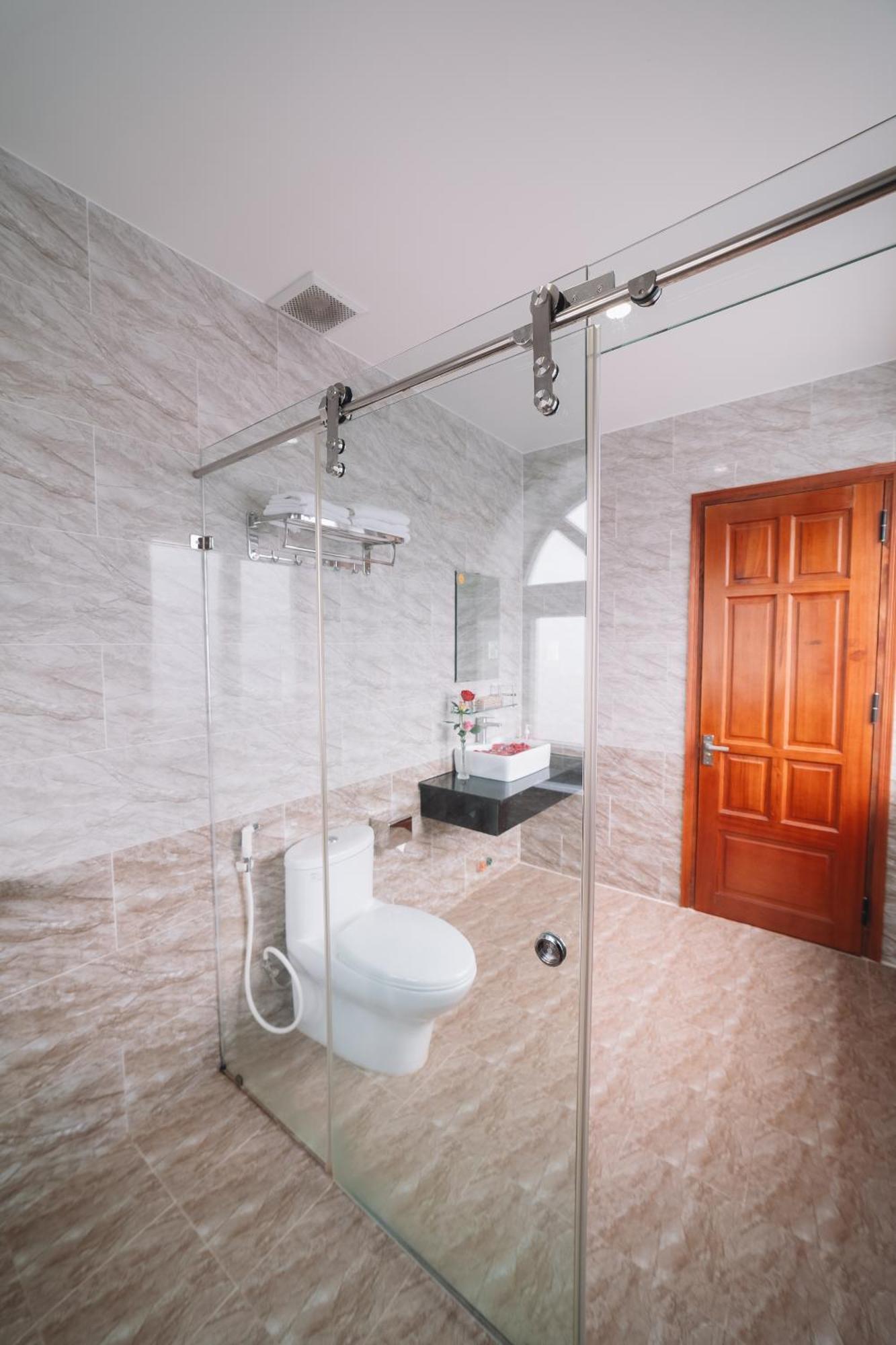 Anh Duc Hotel Da Lat City מראה חיצוני תמונה
